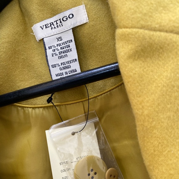 NWT Vertigo ParisSolid Notch Collar Size XS - Picture 13 of 13